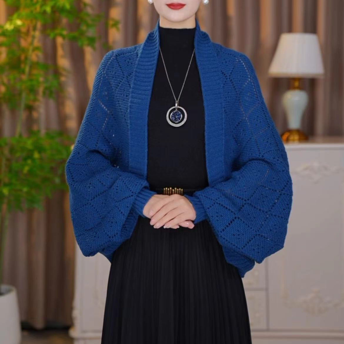 🔥2025 New Fashion🔥Hollow Out Knitted Shawl Coat