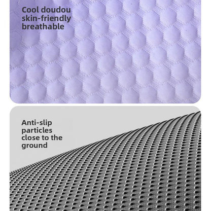 💖LAST DAY SALE ONLY￡7.99!!❄Pawchill™🇬🇧Pet Cooling Mat for Dogs & Cats 🐾 Naturally Cool Ice-Silk Pad • Breathable, Washable & Soft 🌿  For Floors, Sofas & Car Travel • Multiple Sizes • Gradient Colours ☀️🐶🐱