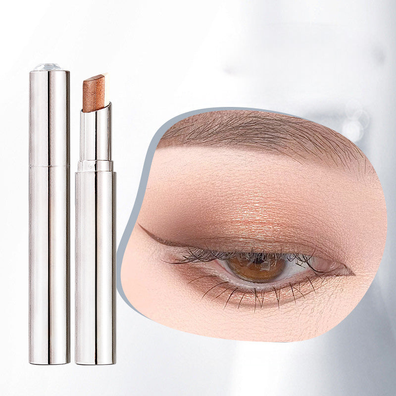 Benefit crit! 💥 Buy 1 get 2 waterproof eyeshadow sticks, a must-have for lazy people!