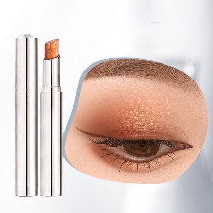 Benefit crit! 💥 Buy 1 get 2 waterproof eyeshadow sticks, a must-have for lazy people!
