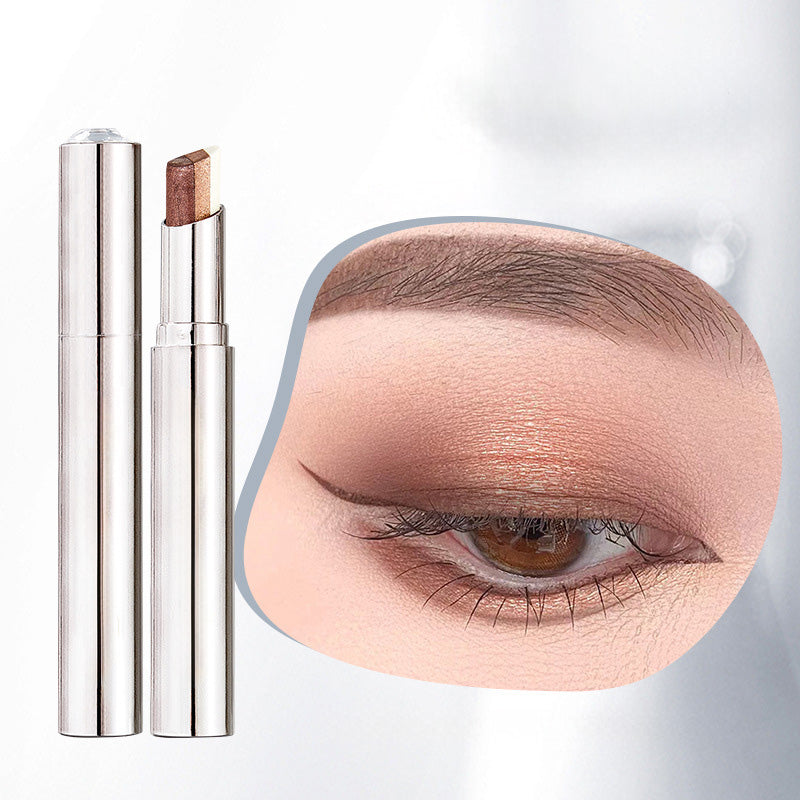 Benefit crit! 💥 Buy 1 get 2 waterproof eyeshadow sticks, a must-have for lazy people!