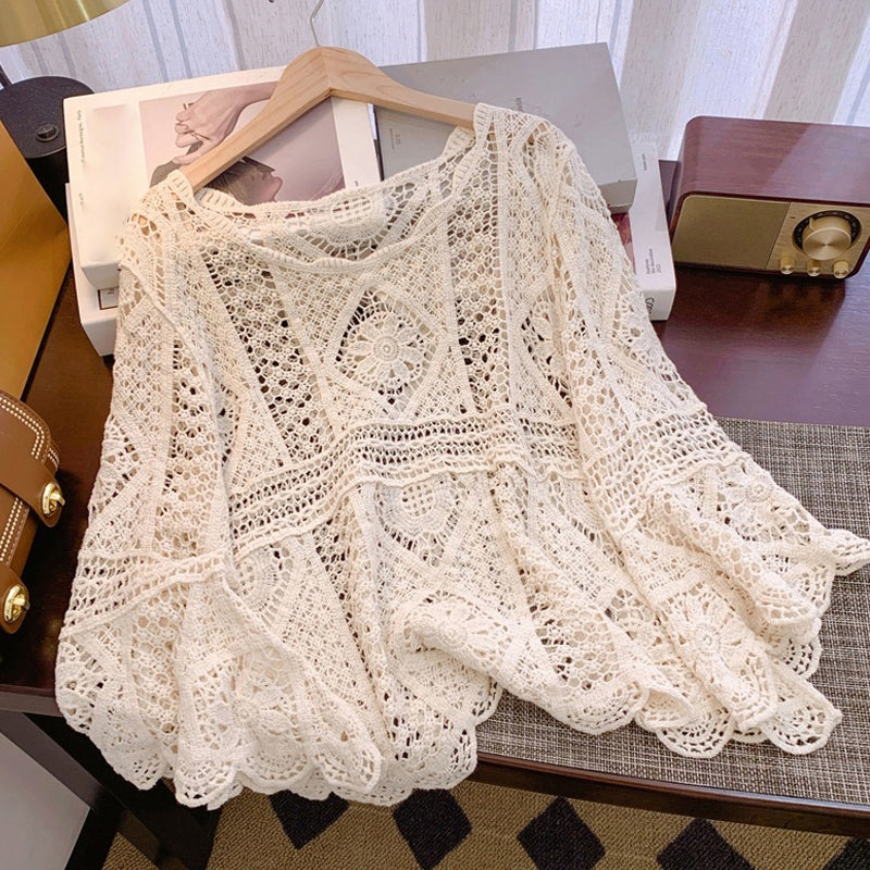 👒 🌊 Women's Vintage-Inspired Lace Cover-Up Blouse – Flare Sleeves, Bohemian Beachwear 🌸