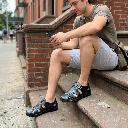 👞 LIMITED-TIME 50% OFF! ✨ Men's Closed-Toe Beach Sandals – Breathable, Cushioned, Hook-and-Loop 🌊